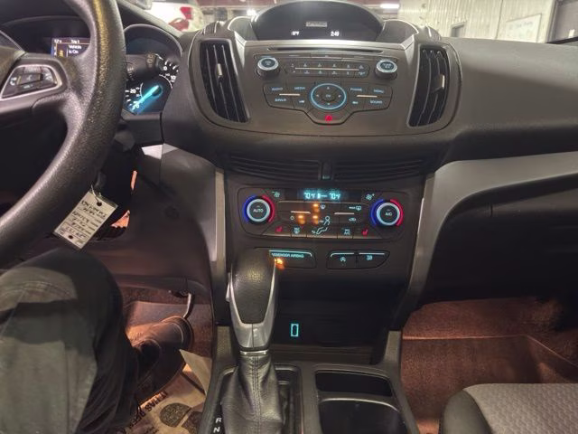 2018 Oxford White Ford Escape SE 4X4 SUV