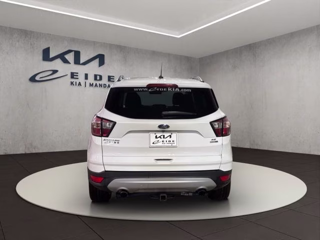 2018 Oxford White Ford Escape SE 4X4 SUV