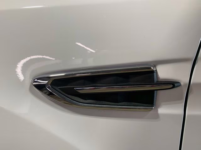 2018 Oxford White Ford Escape SE 4X4 SUV