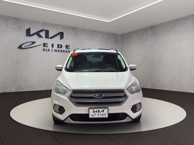 2018 Oxford White Ford Escape SE 4X4 SUV