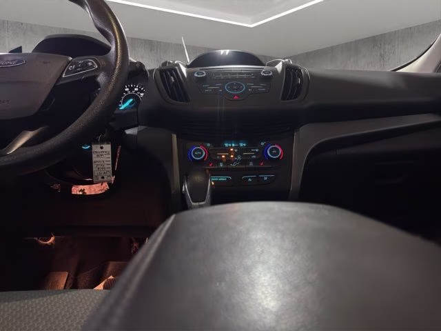 2018 Oxford White Ford Escape SE 4X4 SUV