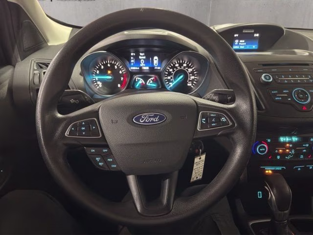 2018 Oxford White Ford Escape SE 4X4 SUV