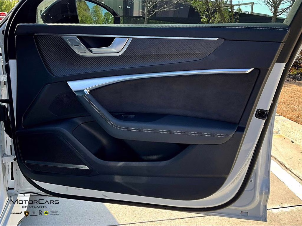 2022 Glacier White Metallic Audi RS 6 4.2 Carbon Optic and RS Design Package AWD Crossover