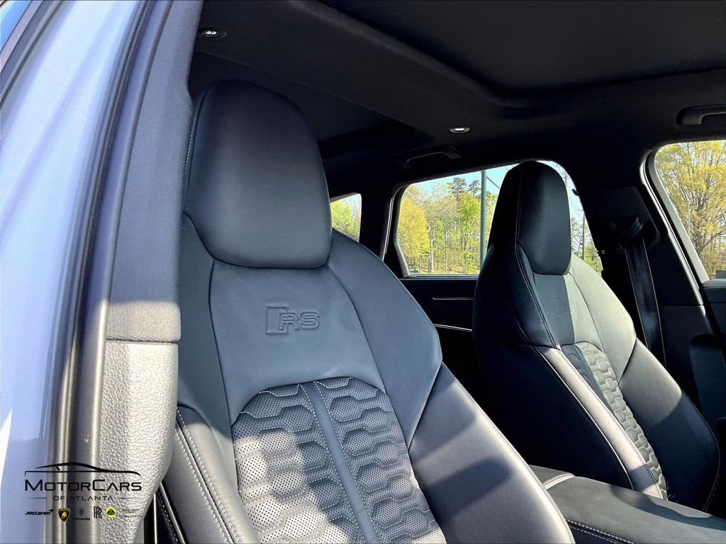 2022 Glacier White Metallic Audi RS 6 4.2 Carbon Optic and RS Design Package AWD Crossover