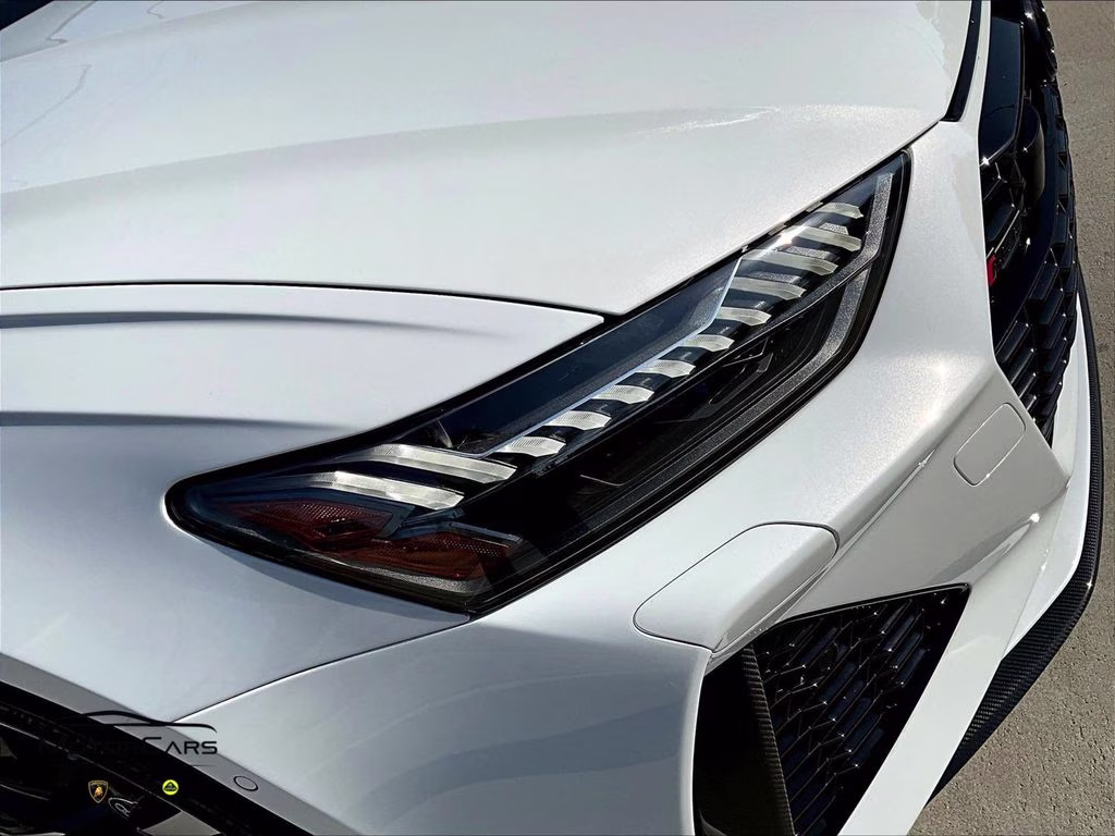 2022 Glacier White Metallic Audi RS 6 4.2 quattro AWD Crossover