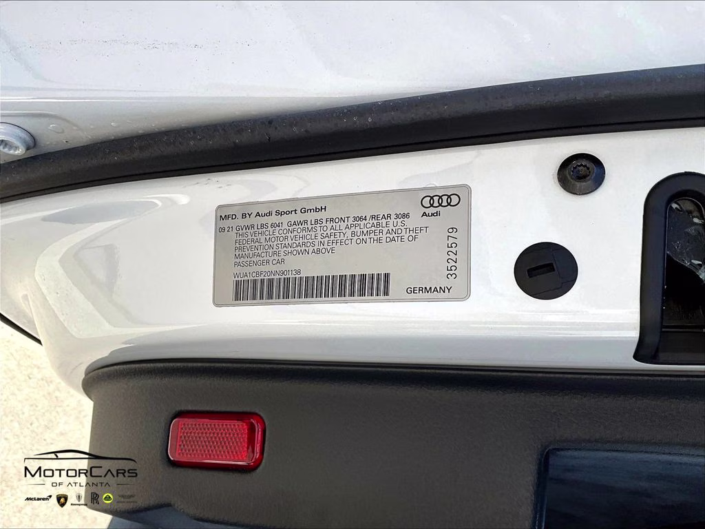 2022 Glacier White Metallic Audi RS 6 4.2 quattro AWD Crossover