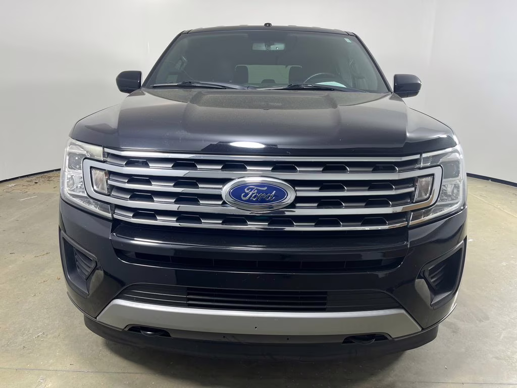 2019 Black Metallic Ford Expedition XLT 4X4 SUV