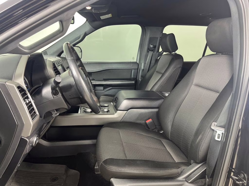 2019 Black Metallic Ford Expedition XLT 4X4 SUV