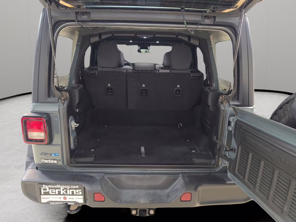 2025 Anvil Clear Coat Jeep Wrangler 4xe Willys 4X4 SUV