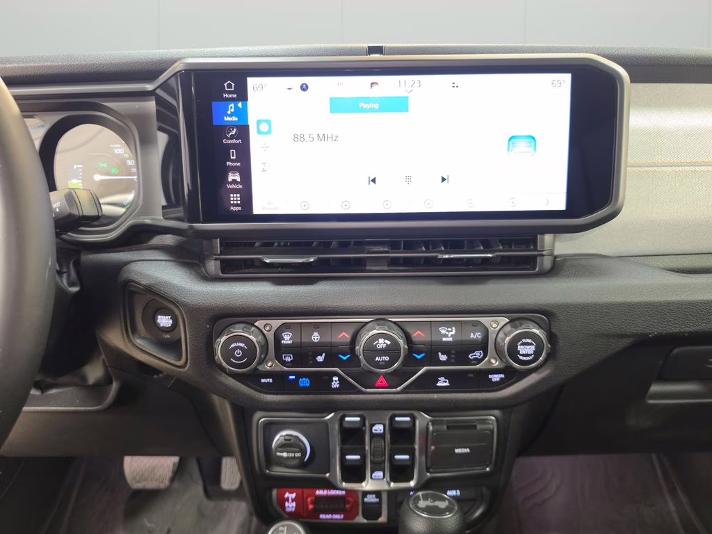 2025 Anvil Clear Coat Jeep Wrangler 4xe Willys 4X4 SUV