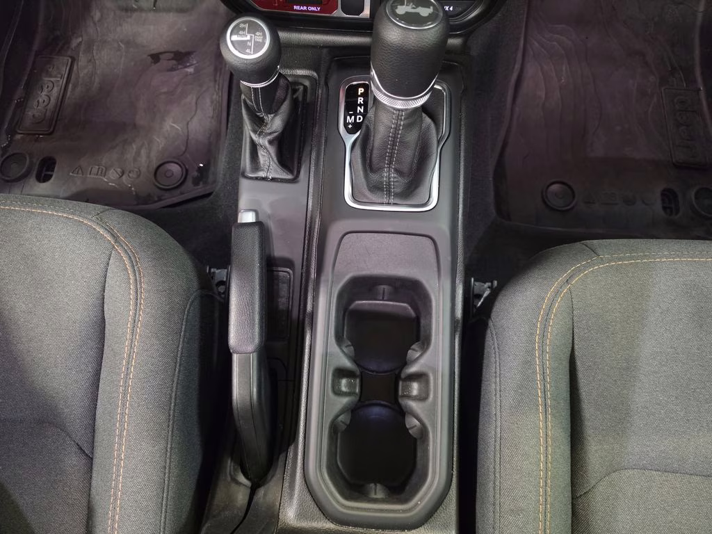 2025 Anvil Clear Coat Jeep Wrangler 4xe Willys 4X4 SUV