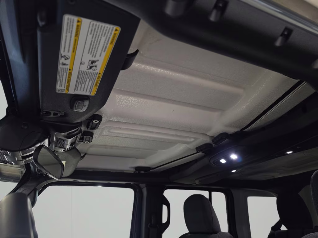 2025 Anvil Clear Coat Jeep Wrangler 4xe Willys 4X4 SUV