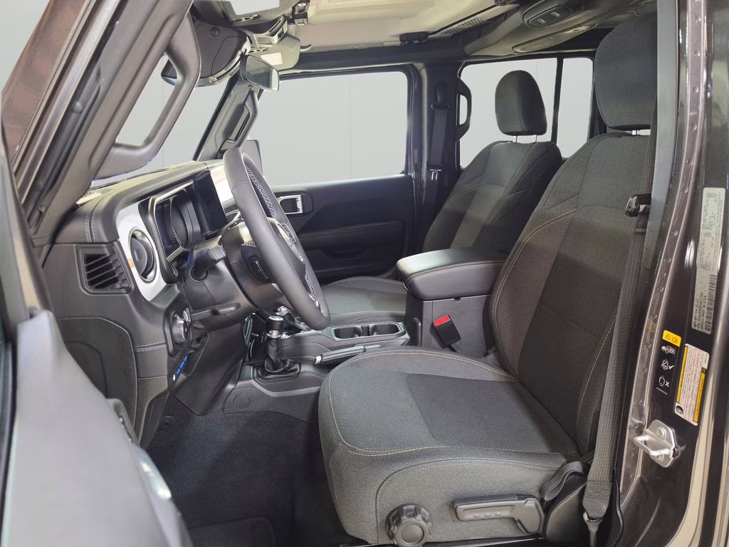 2025 Granite Crystal Metallic Clearcoat Jeep Wrangler 4xe Sahara 4X4 SUV