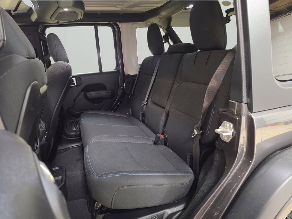 2025 Granite Crystal Metallic Clearcoat Jeep Wrangler 4xe Rubicon 4X4 SUV