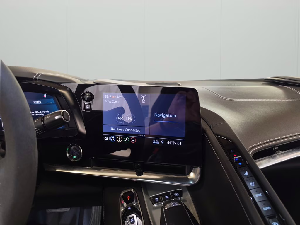 2020 Ceramic Matrix Gray Metallic Chevrolet Corvette Stingray RWD Convertible