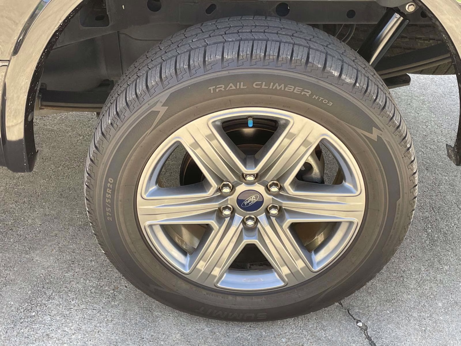 2019 Agate Black Metallic Ford F-150 Lariat 4X4 Truck