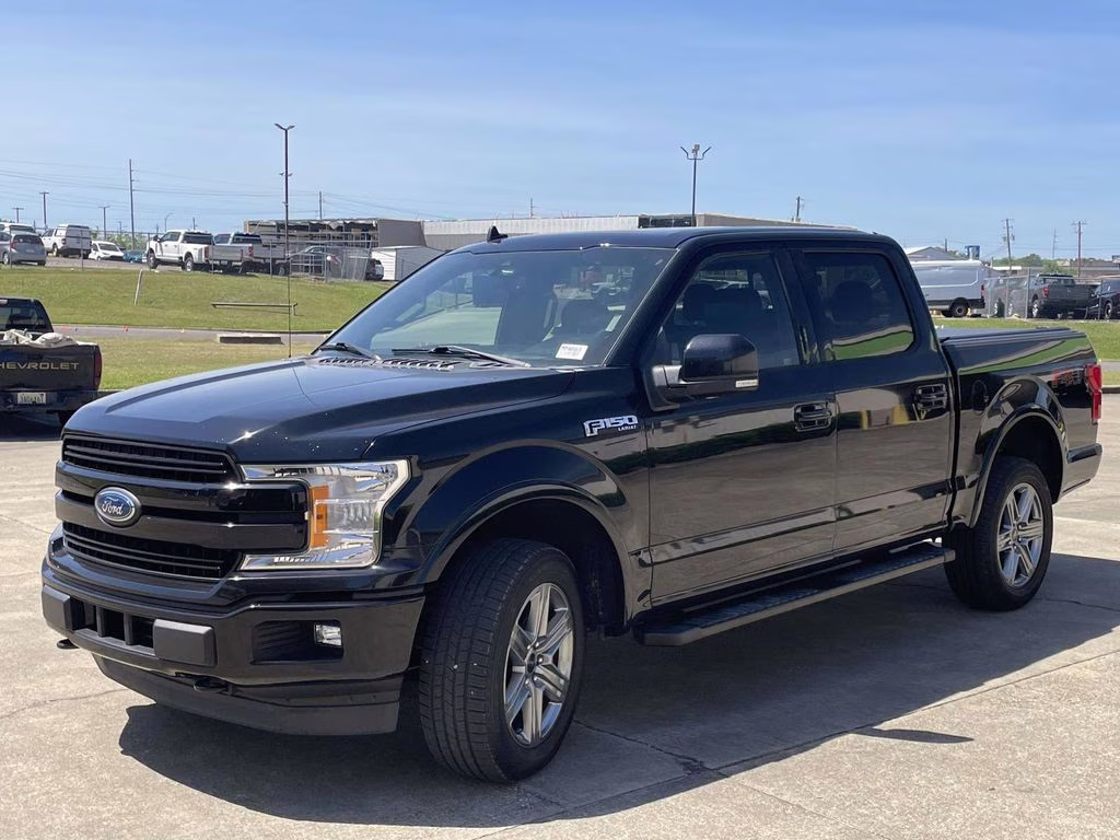 2019 Agate Black Metallic Ford F-150 Lariat 4X4 Truck