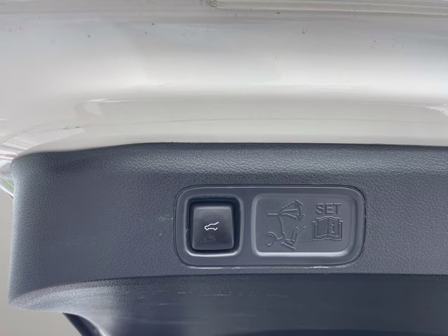 2022 White Metallic Ford Expedition Timberline 4X4 SUV