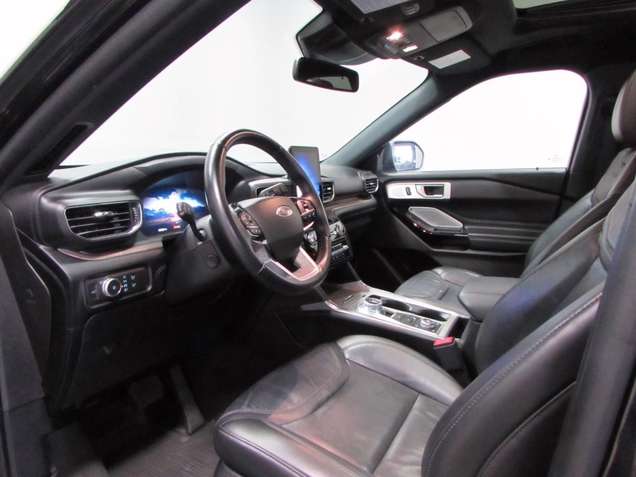 2022 Agate Black Metallic Ford Explorer Platinum 4X4 SUV