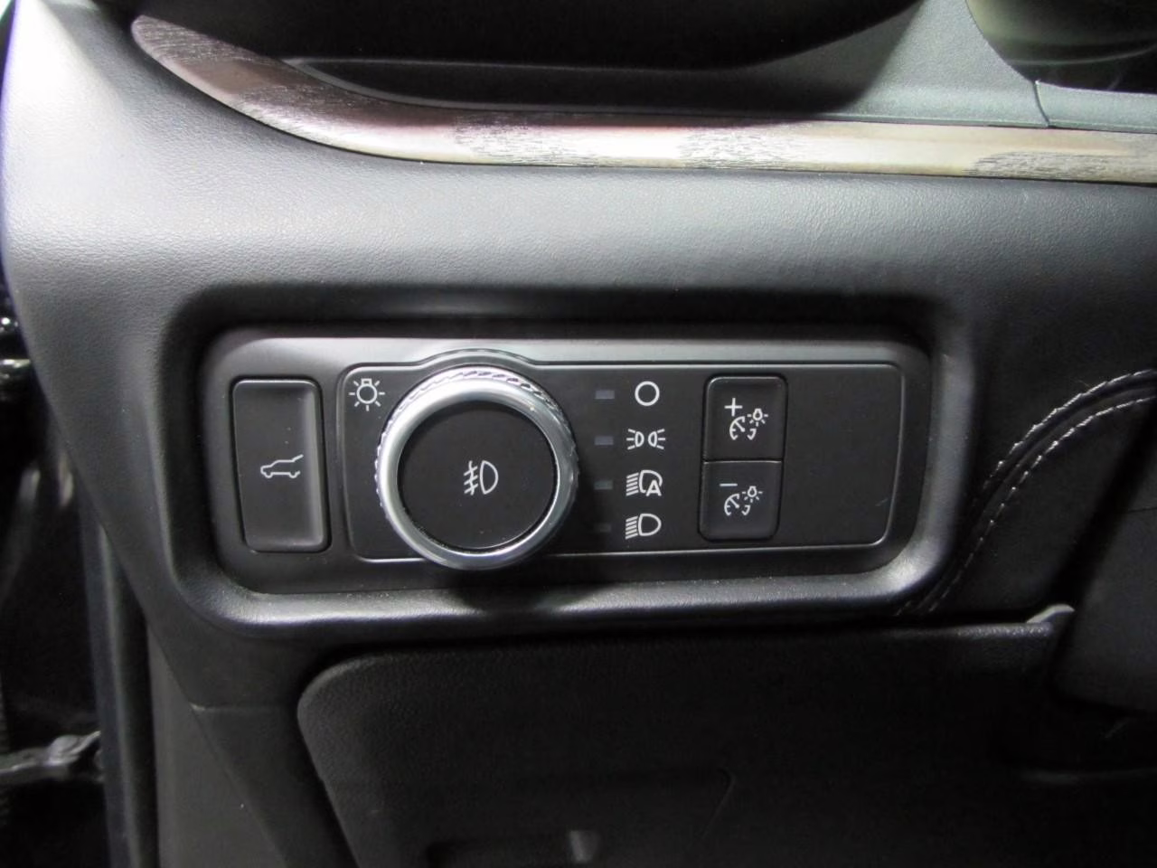 2022 Agate Black Metallic Ford Explorer Platinum 4X4 SUV
