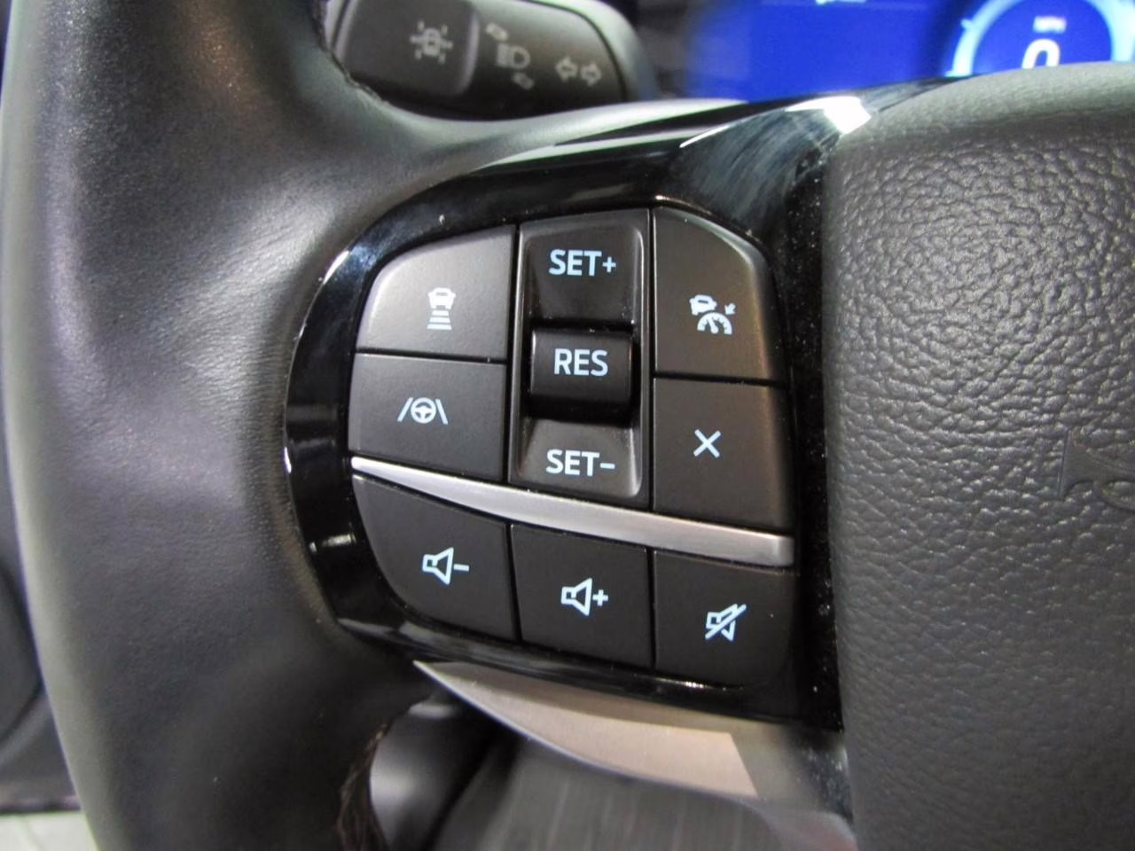 2022 Agate Black Metallic Ford Explorer Platinum 4X4 SUV