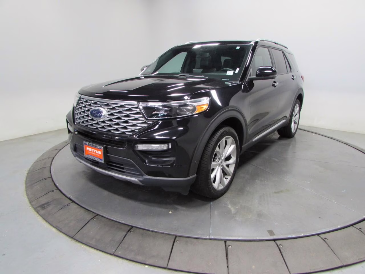 2022 Agate Black Metallic Ford Explorer Platinum 4X4 SUV