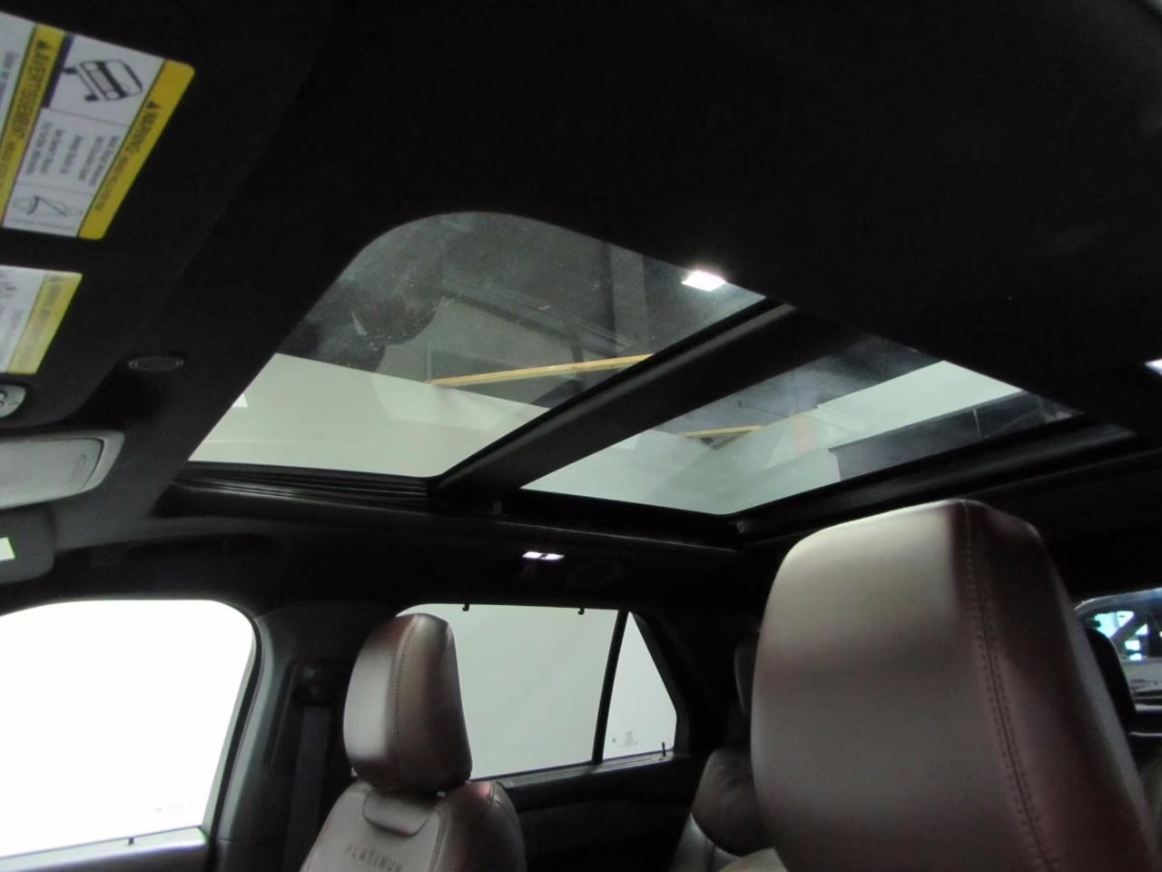 2022 Agate Black Metallic Ford Explorer Platinum 4X4 SUV