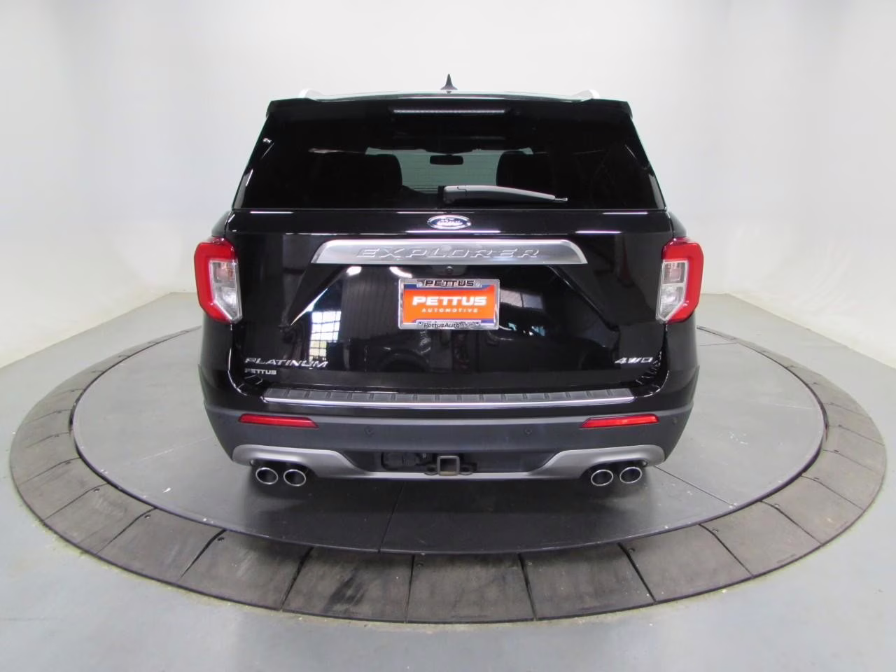 2022 Agate Black Metallic Ford Explorer Platinum 4X4 SUV