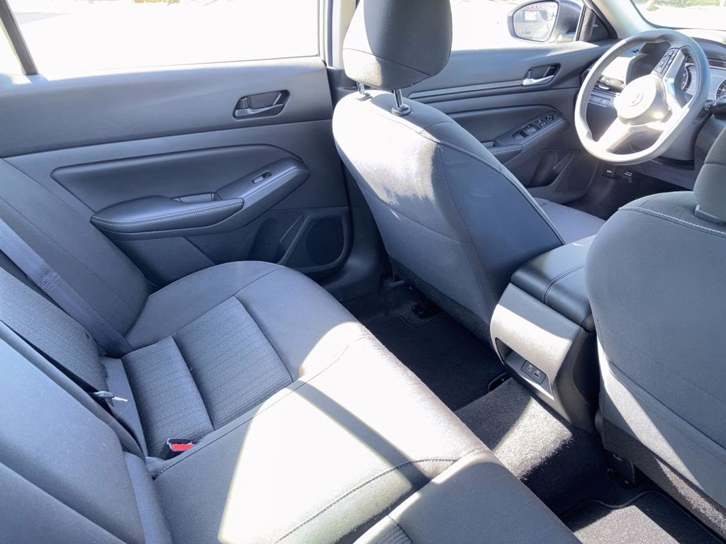 2025 Brilliant Silver Metallic Nissan Altima SV FWD Sedan