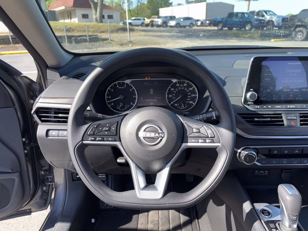 2025 Gun Metallic Nissan Altima SV FWD Sedan