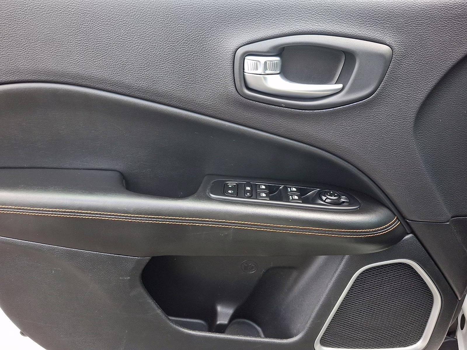 2018 White Clearcoat - PW3 Jeep Compass Limited 4x4 4X4