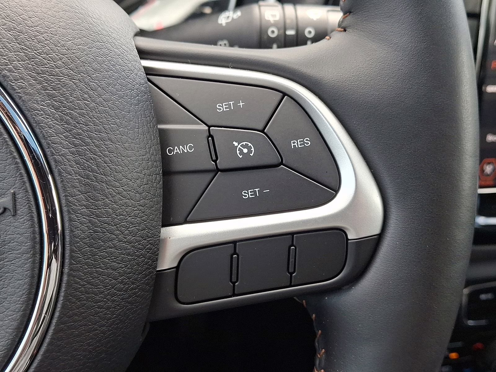 2018 White Clearcoat - PW3 Jeep Compass Limited 4x4 4X4