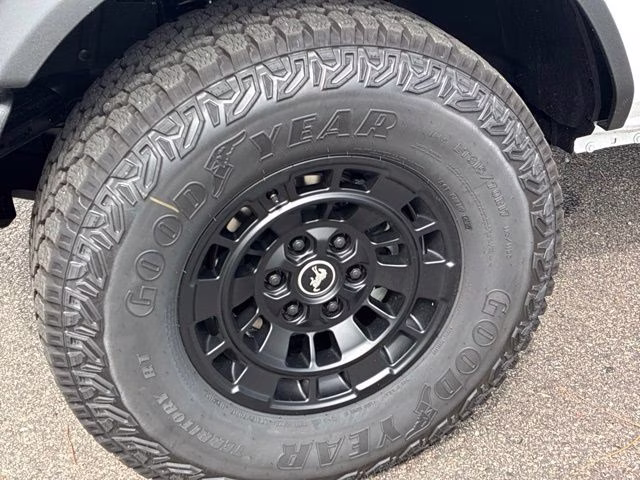 2026 Oxford White Ford Bronco Big Bend Matte Black Acc. Pkg. 4X4 SUV