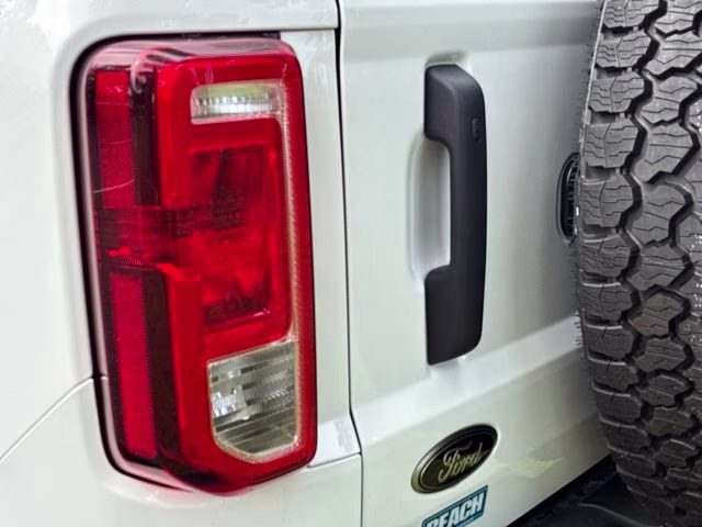 2026 Oxford White Ford Bronco Big Bend Matte Black Acc. Pkg. 4X4 SUV