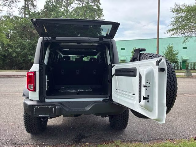 2026 Oxford White Ford Bronco Big Bend Matte Black Acc. Pkg. 4X4 SUV