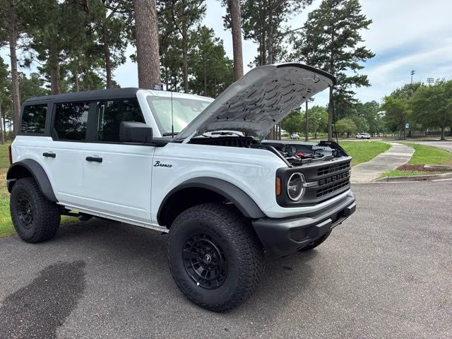 2026 Oxford White Ford Bronco Big Bend Matte Black Acc. Pkg. 4X4 SUV