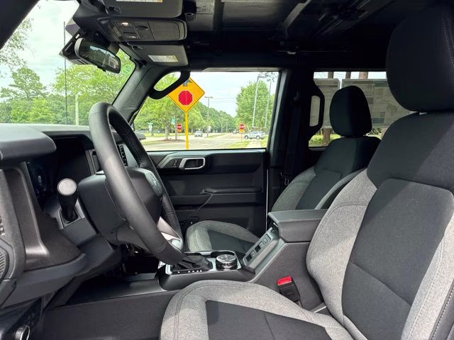 2026 Oxford White Ford Bronco Big Bend Matte Black Acc. Pkg. 4X4 SUV