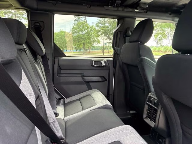 2026 Oxford White Ford Bronco Big Bend Matte Black Acc. Pkg. 4X4 SUV
