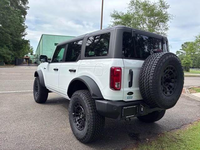 2026 Oxford White Ford Bronco Big Bend Matte Black Acc. Pkg. 4X4 SUV