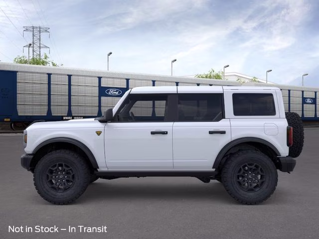 2026 Oxford White Ford Bronco Badlands 4X4 SUV