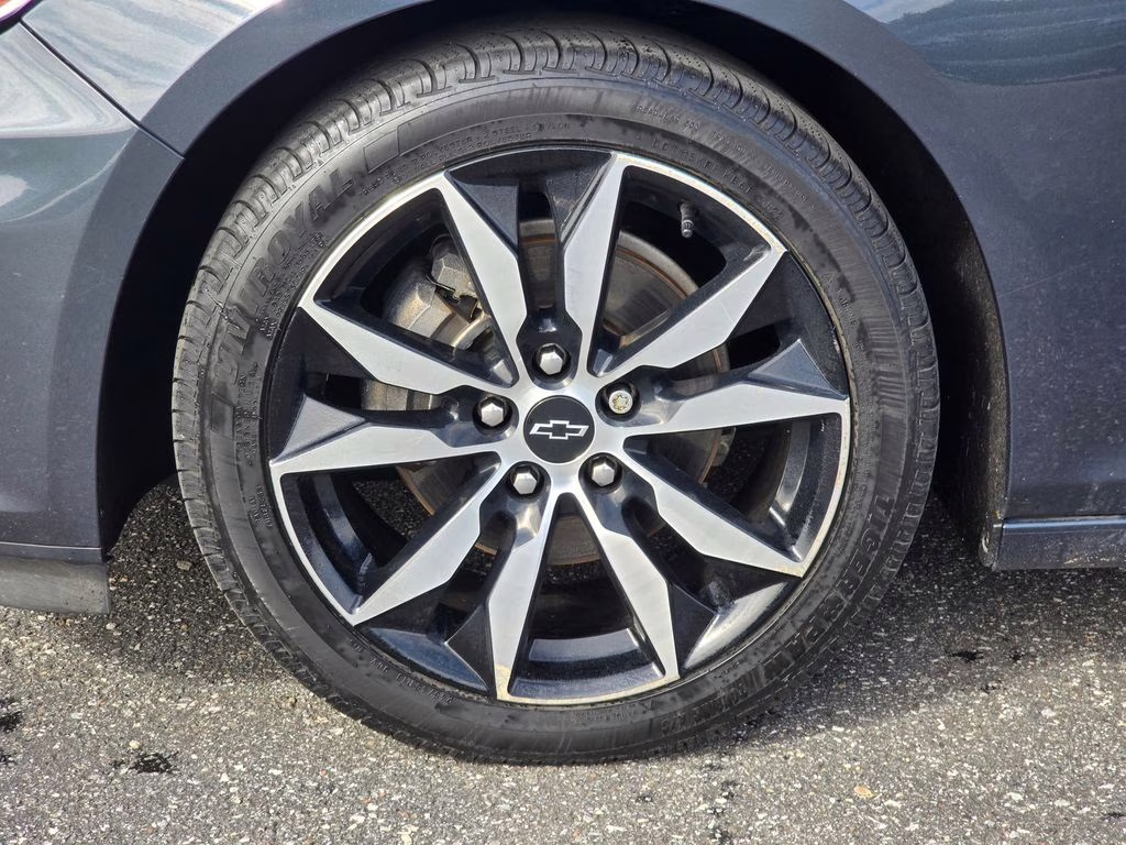 2020 Shadow Gray Metallic Chevrolet Malibu RS FWD Sedan