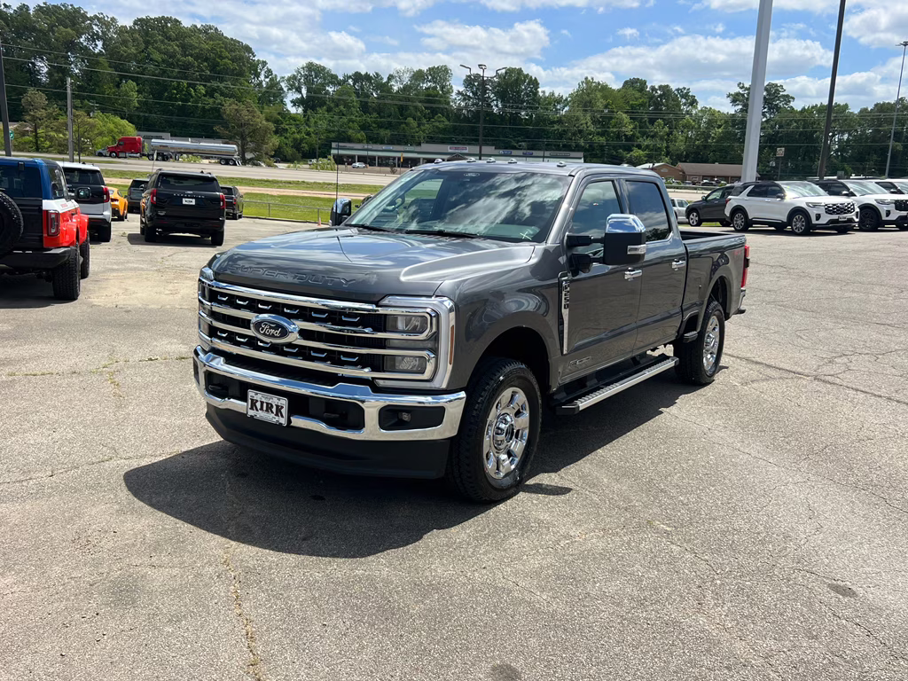 2026 Carbonized Gray Metallic Ford Super Duty F-250 SRW LARIAT 4X4 Truck