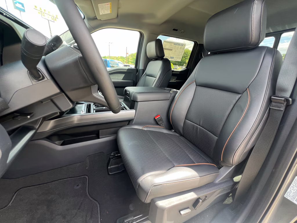 2026 Carbonized Gray Metallic Ford Super Duty F-250 SRW LARIAT 4X4 Truck