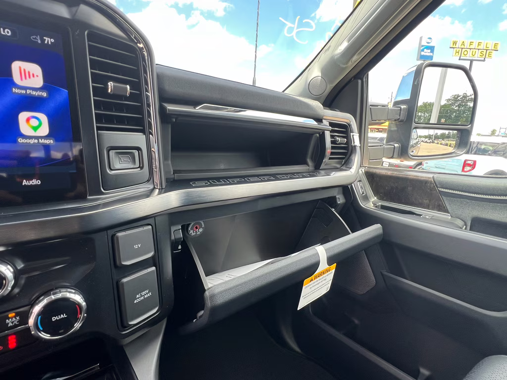 2026 Carbonized Gray Metallic Ford Super Duty F-250 SRW LARIAT 4X4 Truck
