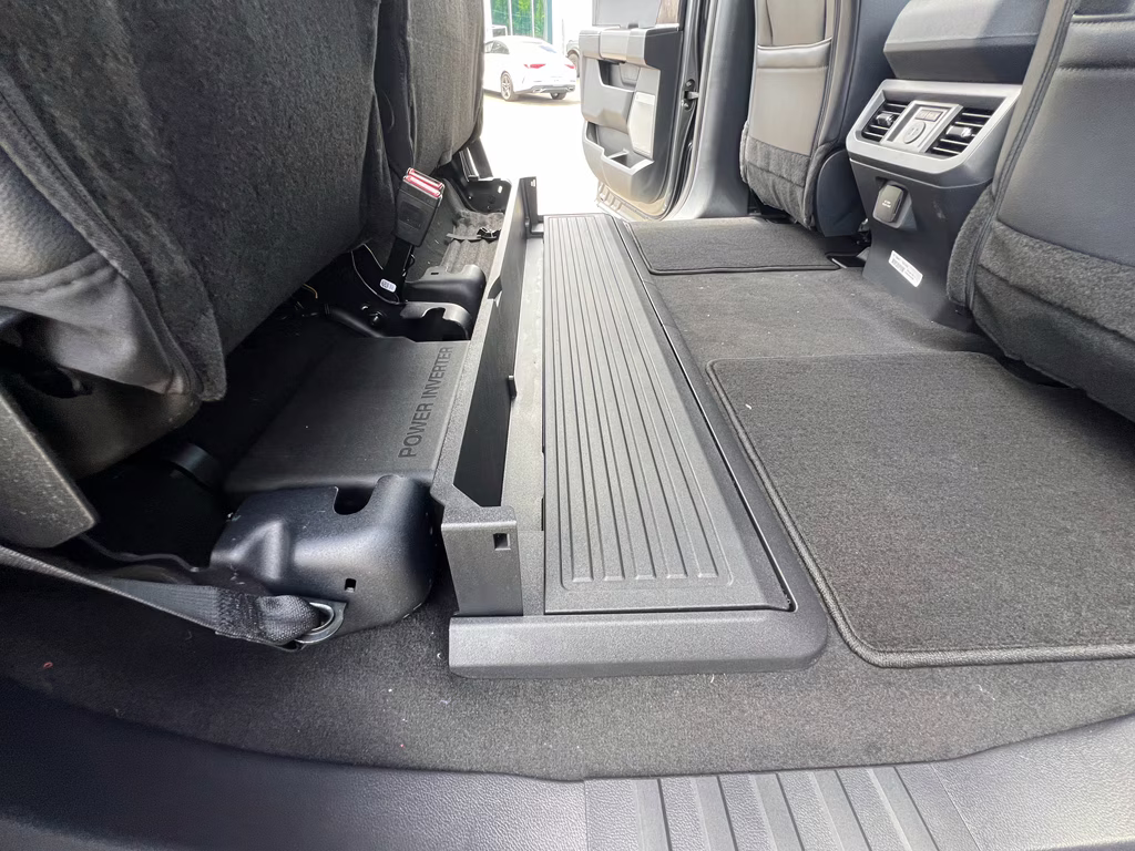 2026 Carbonized Gray Metallic Ford Super Duty F-250 SRW LARIAT 4X4 Truck