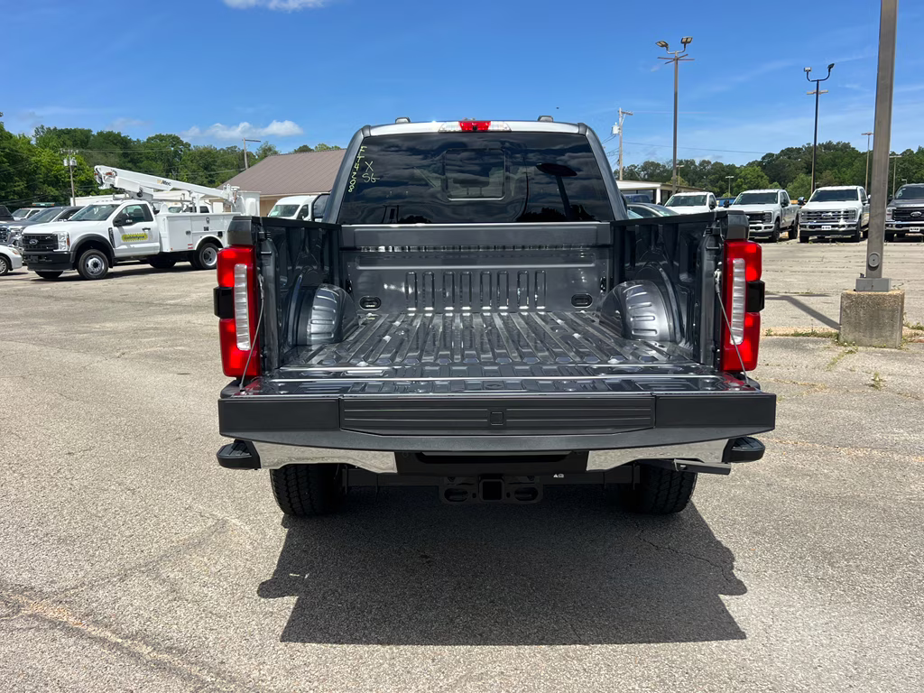 2026 Carbonized Gray Metallic Ford Super Duty F-250 SRW LARIAT 4X4 Truck