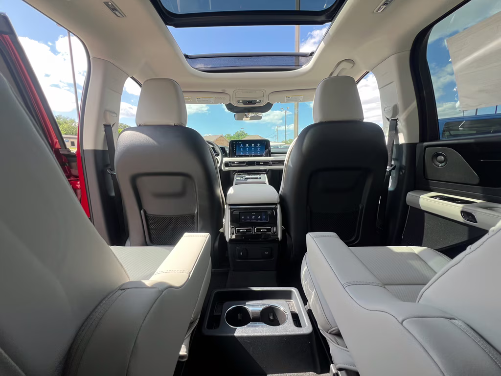 2026 Red Carpet Metallic Tinted Clearcoat Lincoln Aviator Premiere RWD SUV