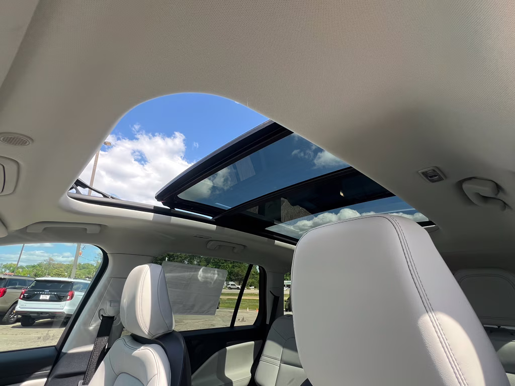 2026 Red Carpet Metallic Tinted Clearcoat Lincoln Aviator Premiere RWD SUV