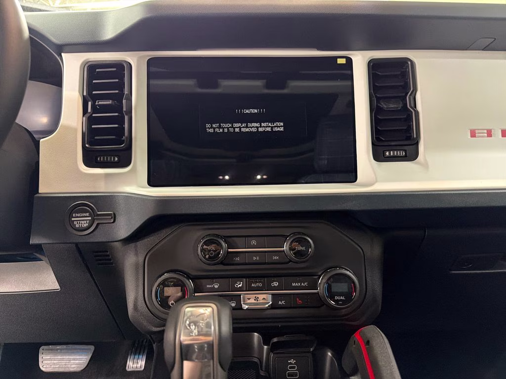 2026 AVALANCHE GRAY Ford Bronco Heritage Edition 4X4 SUV