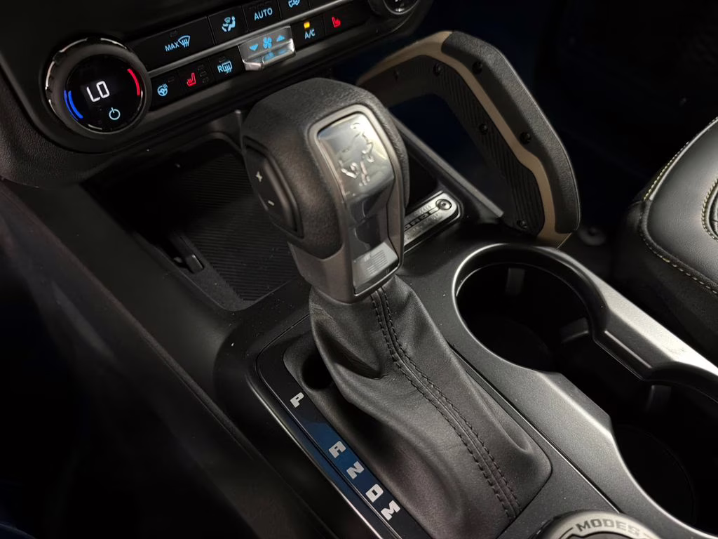 2026 MARSH GRAY Ford Bronco Badlands 4X4 SUV